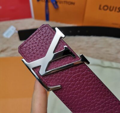 CINTURÓN LV INITIALS 40MM REVERSIBLE TAURILLON LOUIS VUITTON - Imagen 6