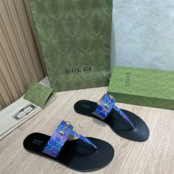 Chancla con Horsebit Gucci