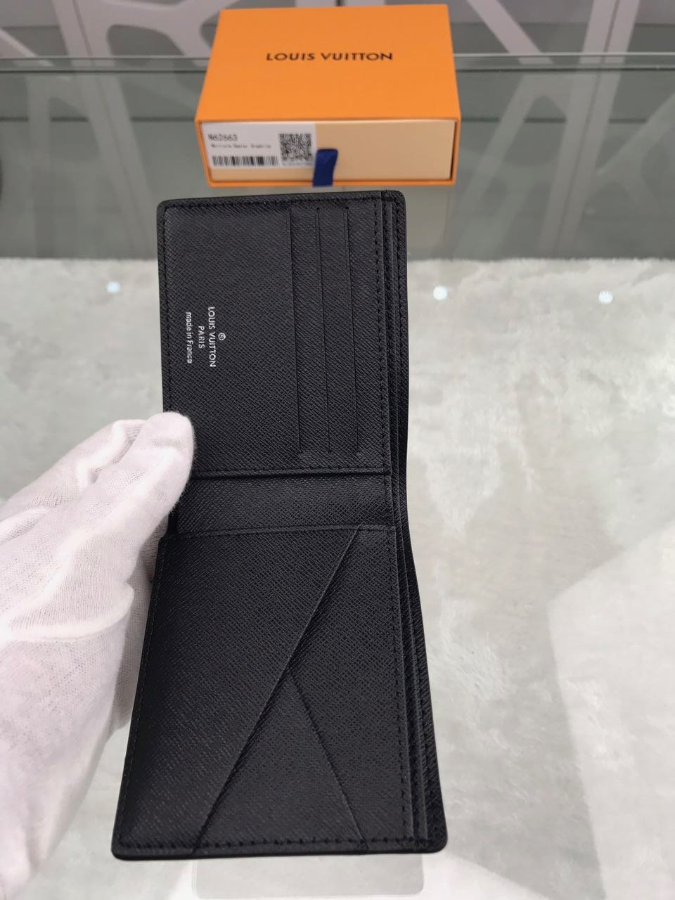 BILLETERA MULTIPLE Louis Vuitton - Imagen 7