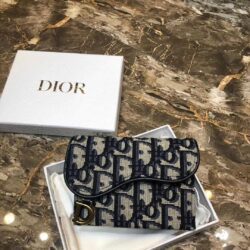 TARJETERO SADDLE CON SOLAPA DIOR - KJ PLUS