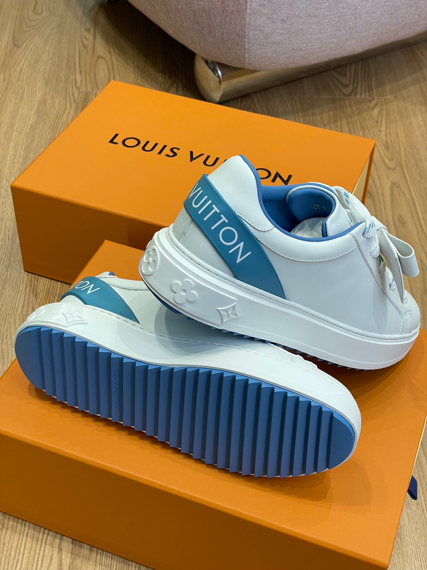 Zapatilla deportiva Time Out Louis Vuitton - Imagen 9
