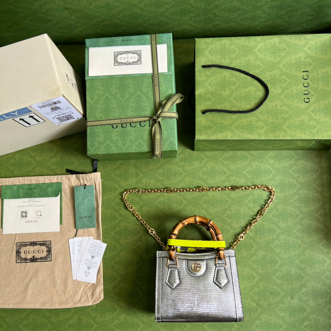 Minibolso Gucci Diana GUCCI