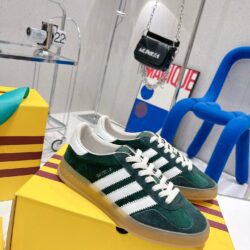 Zapatilla Gazelle adidas x Gucci