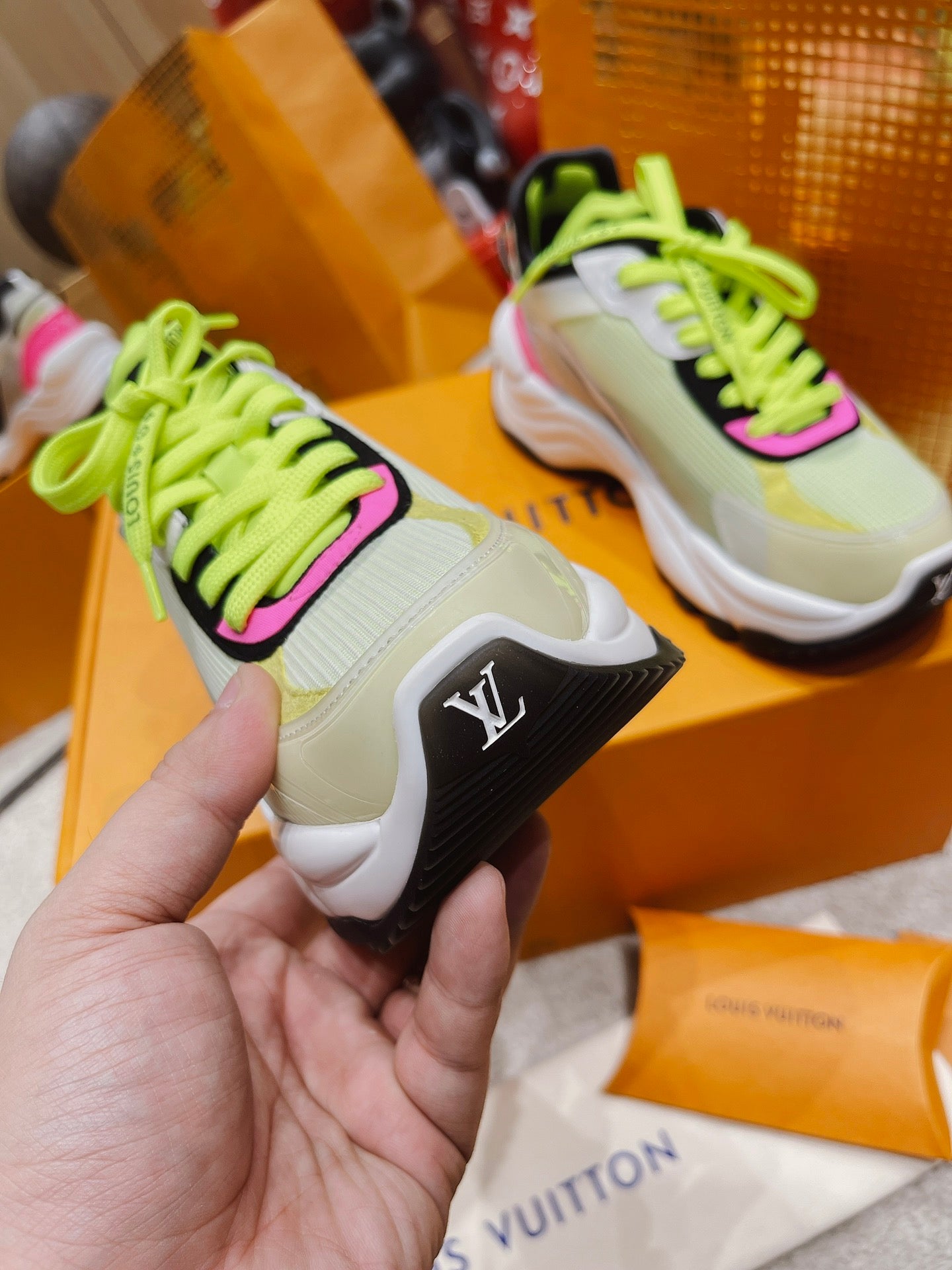 ZAPATILLA DEPORTIVA RUN 55 LOUIS VUITTON - Imagen 7