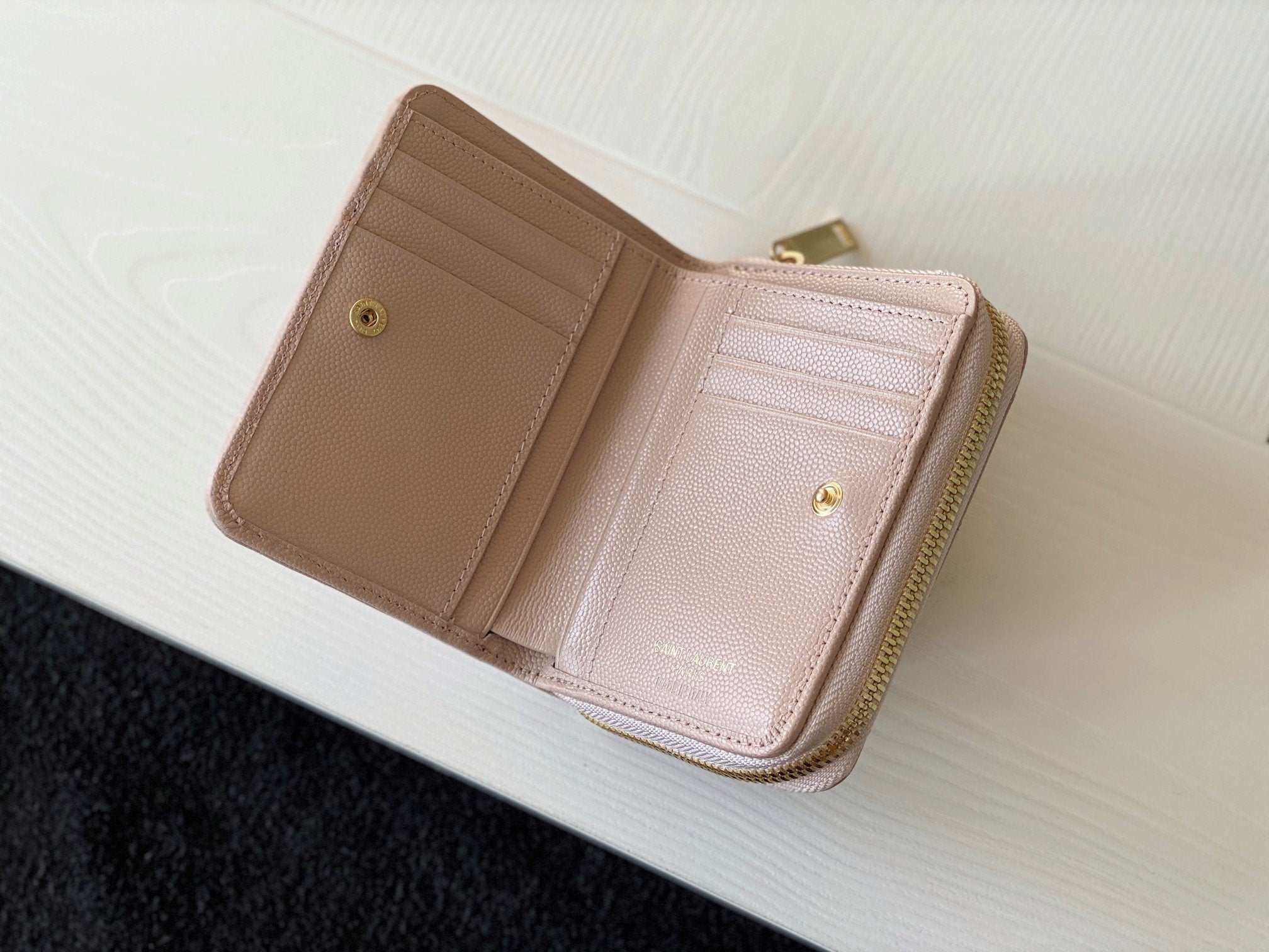 Cartera Monogram Compact de piel YSL - Imagen 7