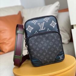 MOCHILA BANDOLERA AMAZONE Louis Vuitton