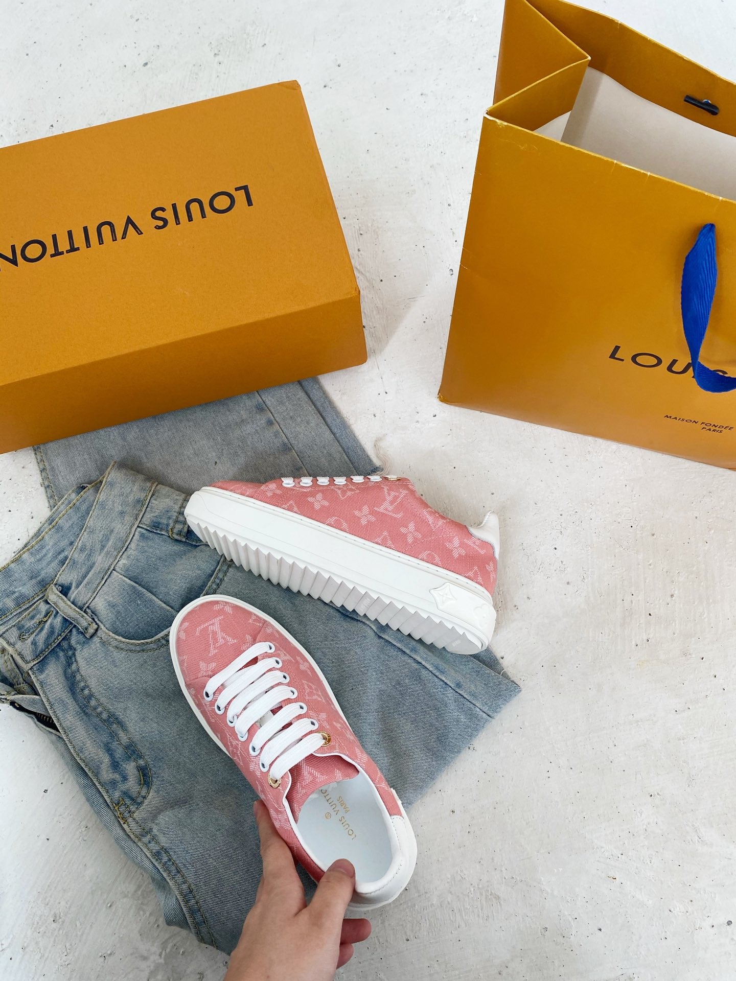 ZAPATILLA DEPORTIVA TIME OUT Louis Vuitton - Imagen 6