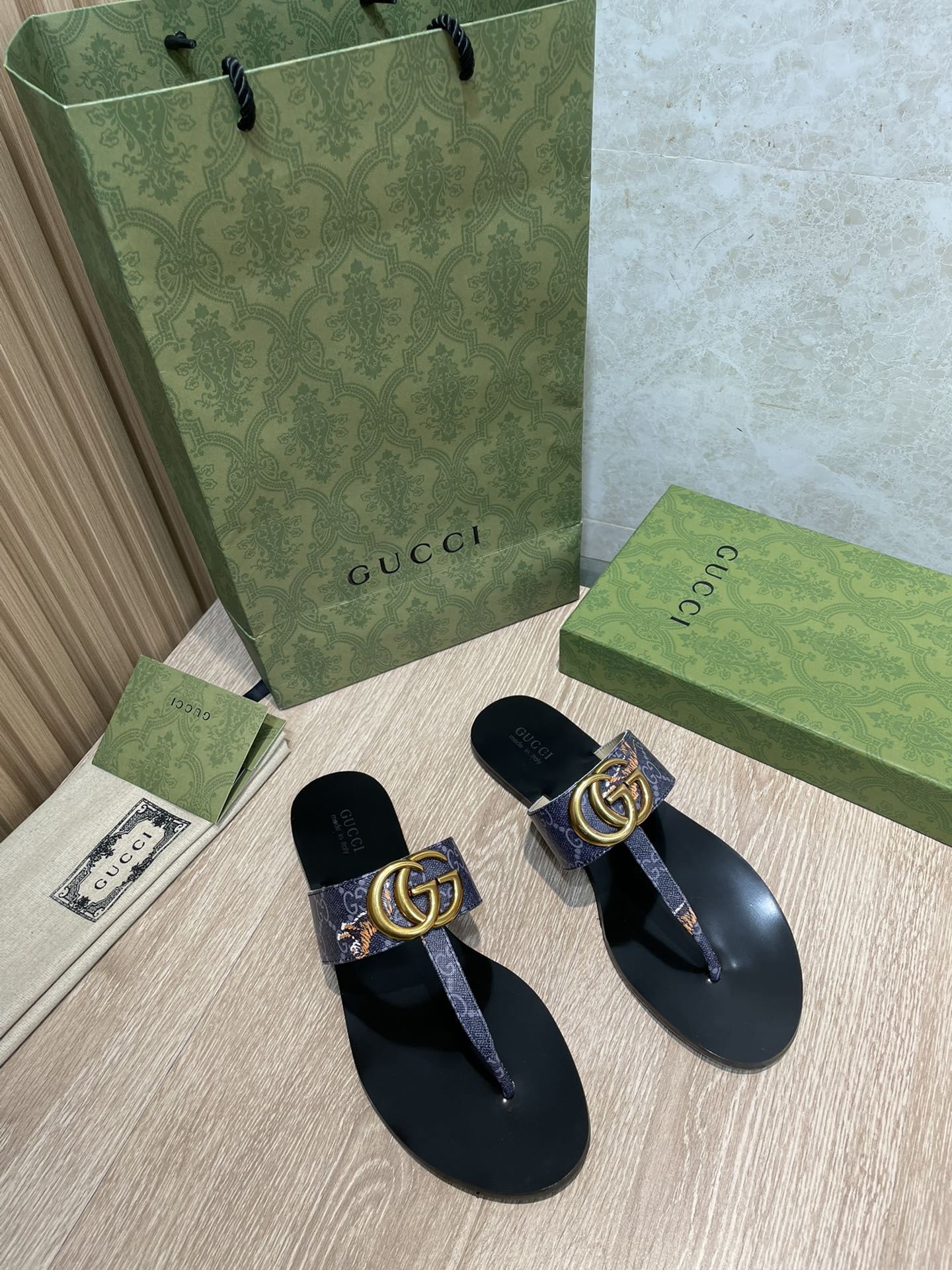 Chancla con Doble G Gucci - Imagen 3