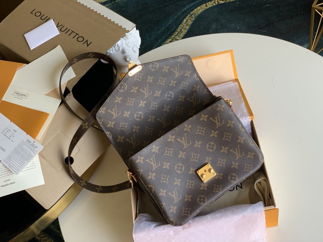 POCHETTE METIS Louis Vuitton - Imagen 2