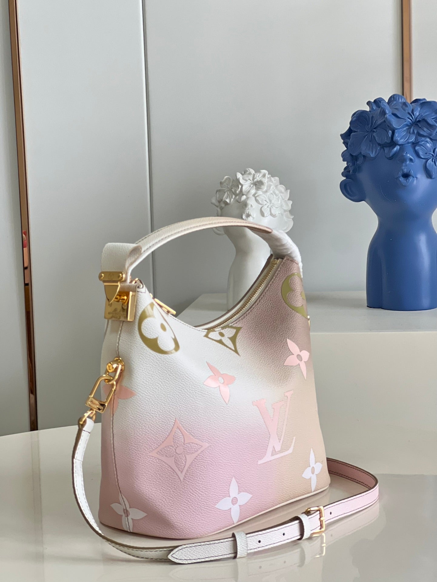 Bolso Marshmallow Louis Vuitton - Imagen 4