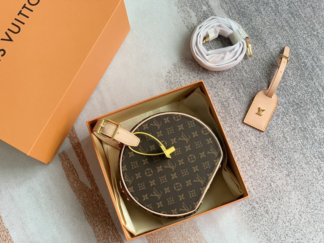 PETITE BOITE CHAPEAU LOUIS VUITTON - Imagen 4