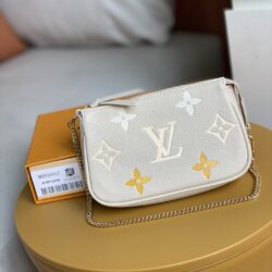 BOLSO MINI POCHETTE ACCESSOIRES Louis Vuitton