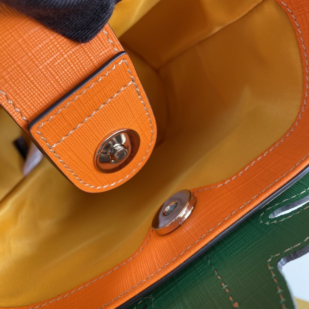 Bolso bombonera infantil con GG y piña GUCCI - KJ PLUS