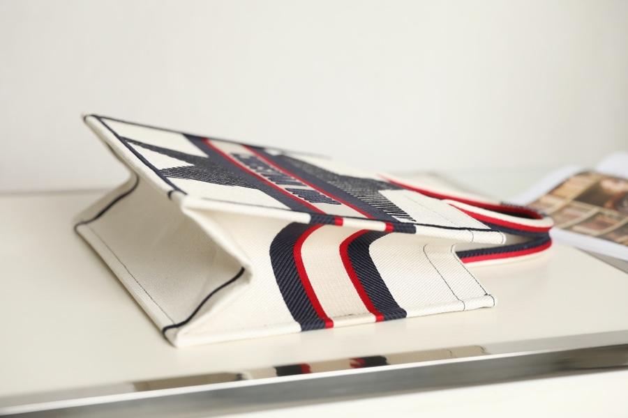 DIOR BOOK TOTE PEQUEÑO DIORALPS - Imagen 3