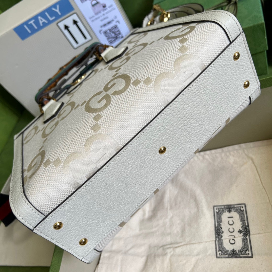 Bolso tote pequeño Gucci Diana con jumbo GG - Imagen 4
