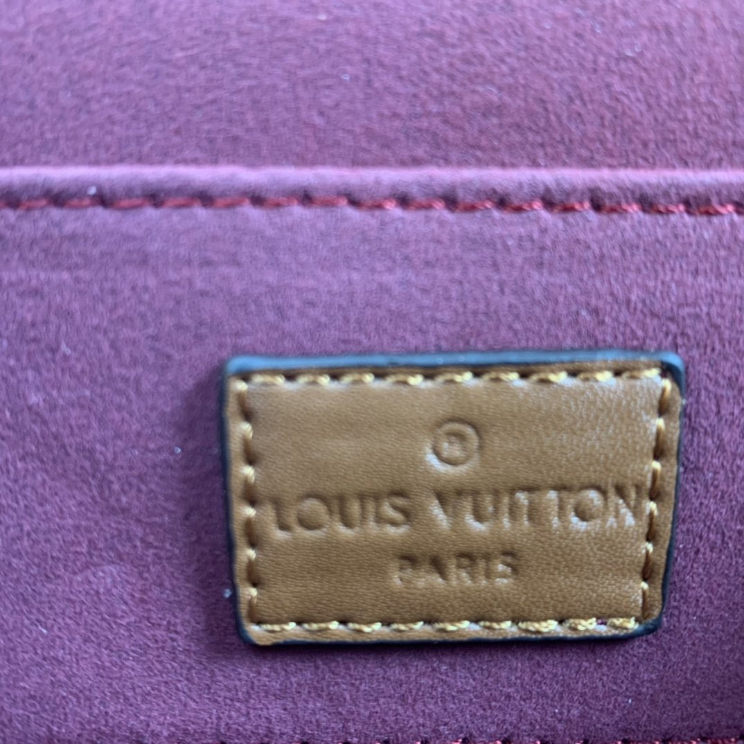 CARTERA DAUPHINE CON CADENA Louis Vuitton - Imagen 9