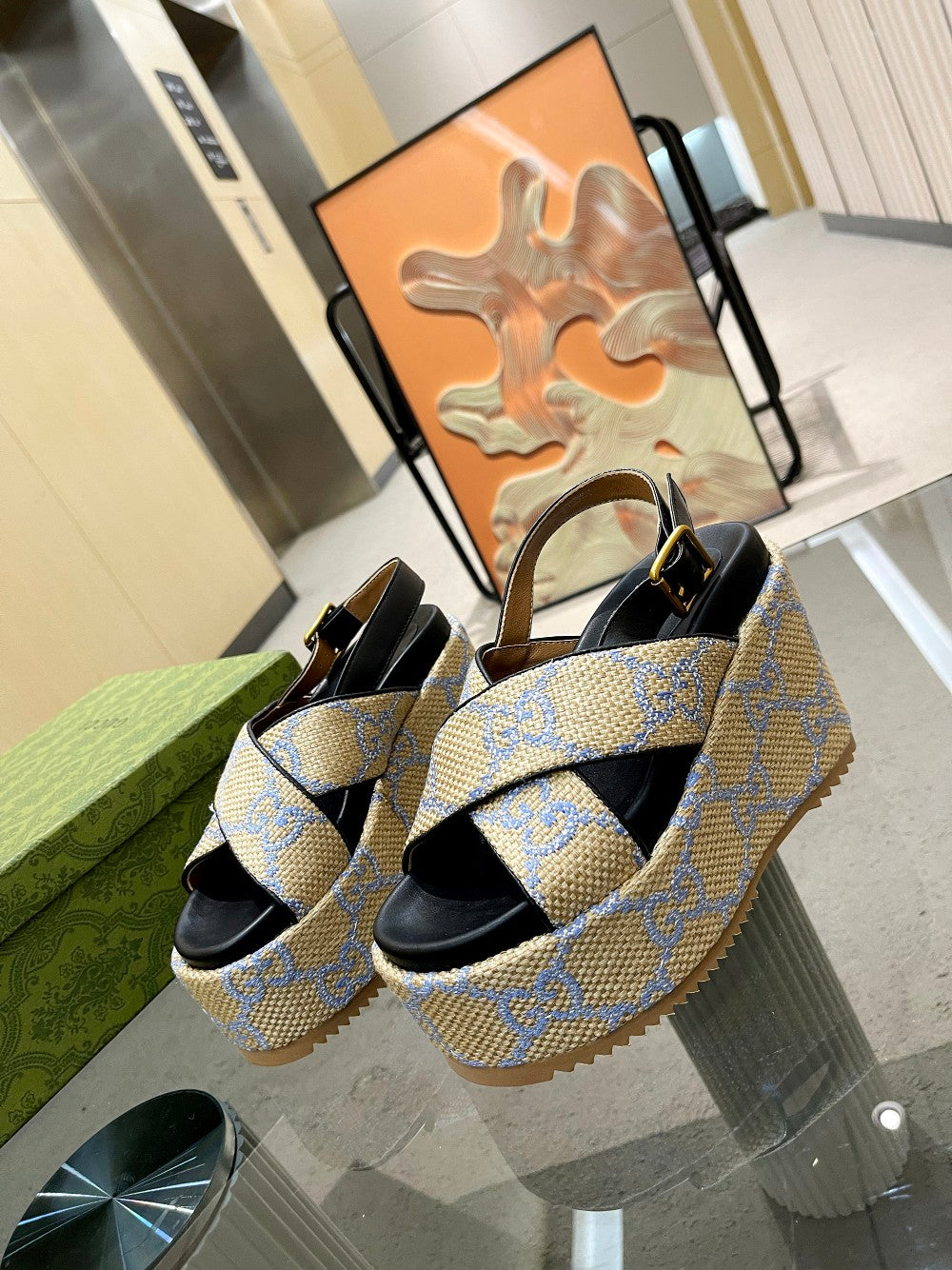 Sandalia con plataforma y GG Gucci - Imagen 3
