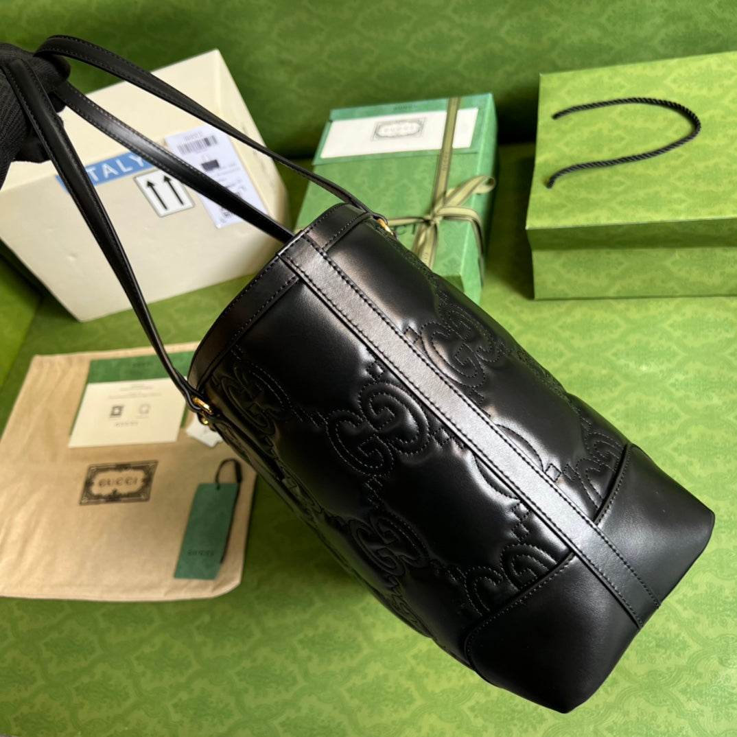 Bolso tote mediano de piel matelassé con GG Gucci - Imagen 2