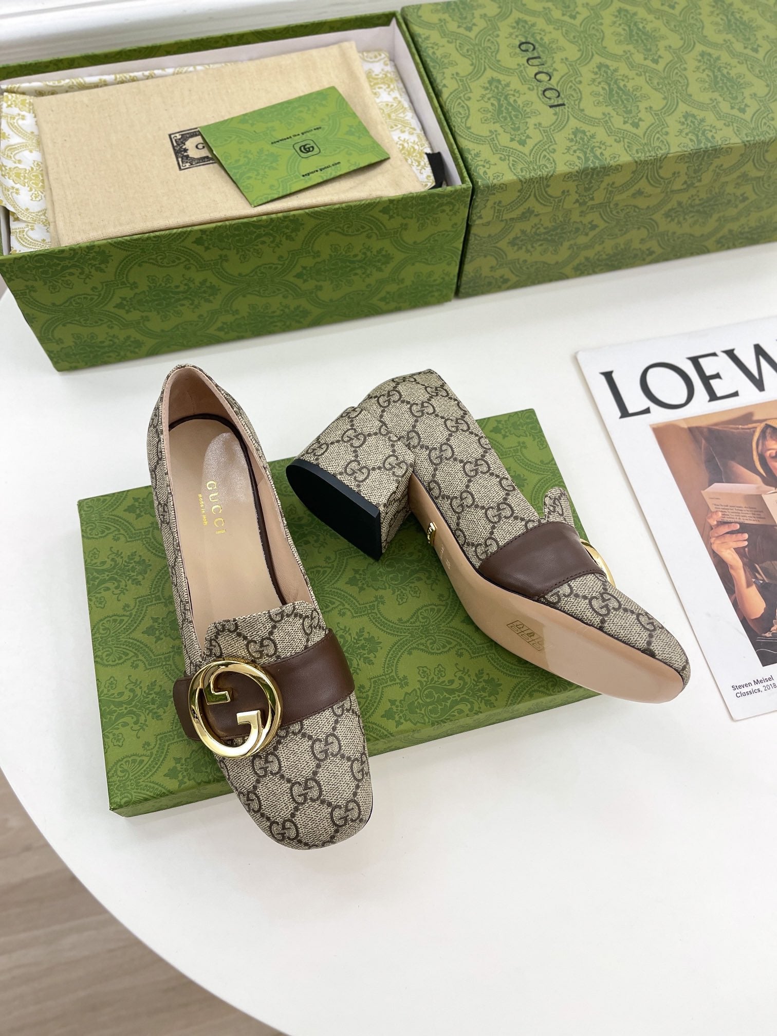 Zapato de salón Gucci Blondie de tacón medio - Imagen 5