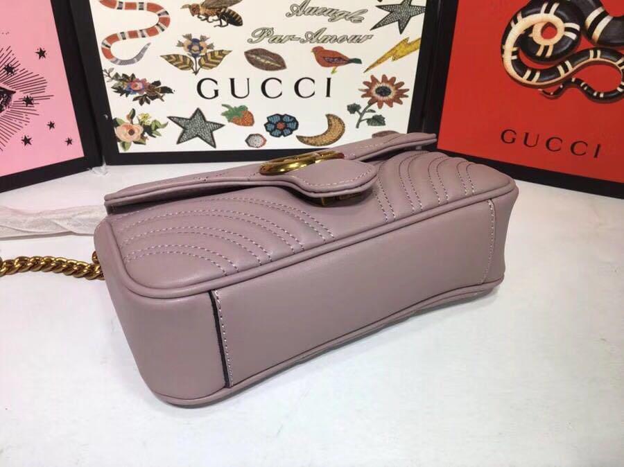 Minibolso GG Marmont de matelassé GUCCI - Imagen 5