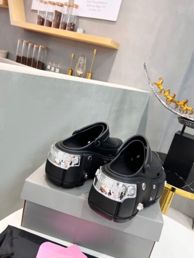 Sandalia Hardcrocs Balenciaga - Imagen 8