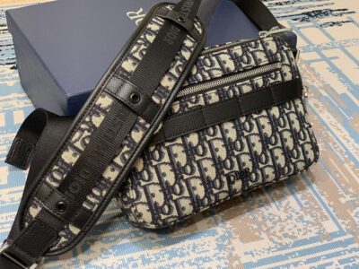 BOLSO MESSENGER SAFARI DIOR - KJ PLUS