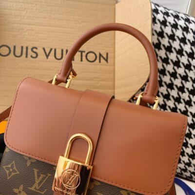 Bolso Locky BB Louis Vuitton - Imagen 6