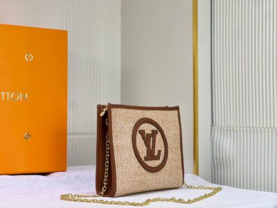 Cartera de mano Toiletry con cadena LOUIS VUITTON - Imagen 3