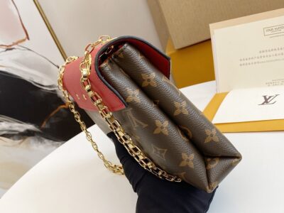 Bolso Pallas Chain Louis Vuitton - Imagen 2