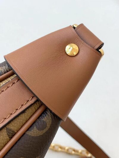 BOLSO LOOP HOBO Louis Vuitton - Imagen 4