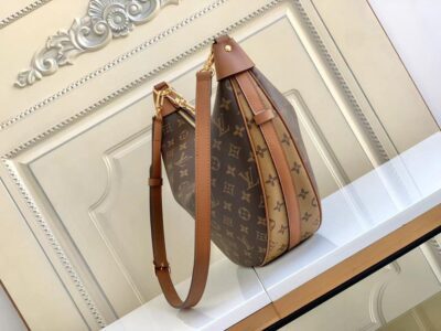 BOLSO LOOP HOBO Louis Vuitton - Imagen 2