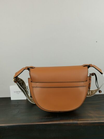 Bolso Pequeño Gate LOEWE - Imagen 4