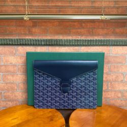 Pochette GOYARD
