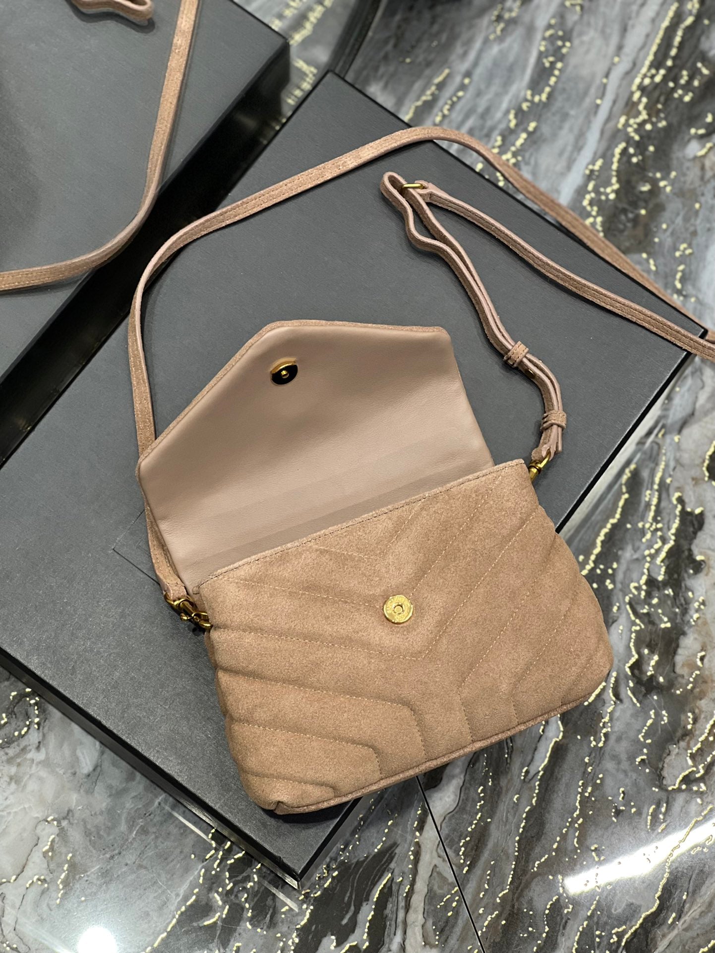 Bolso Loulou Toy YSL - Imagen 8