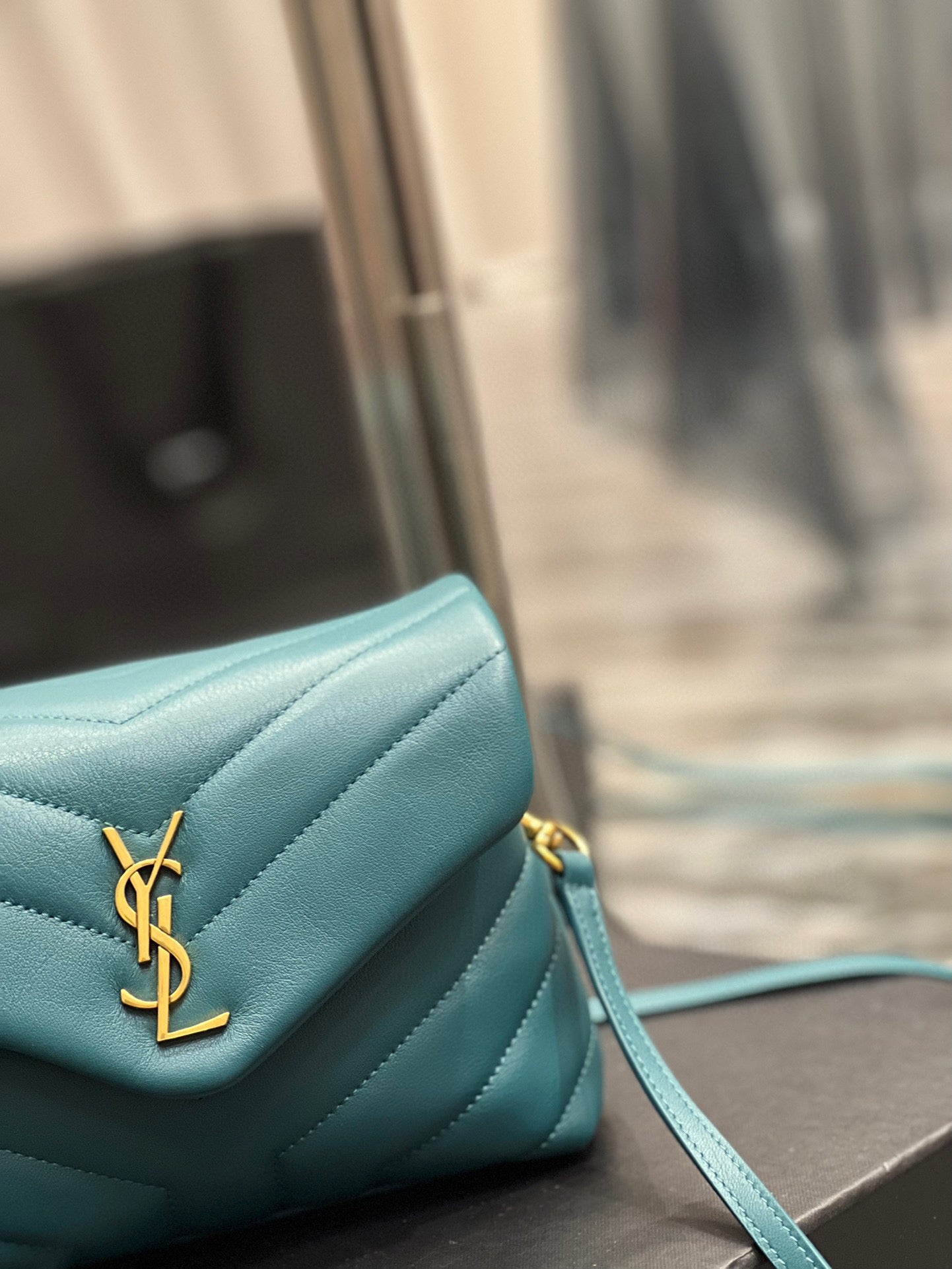 Bolso Loulou Toy YSL - Imagen 7