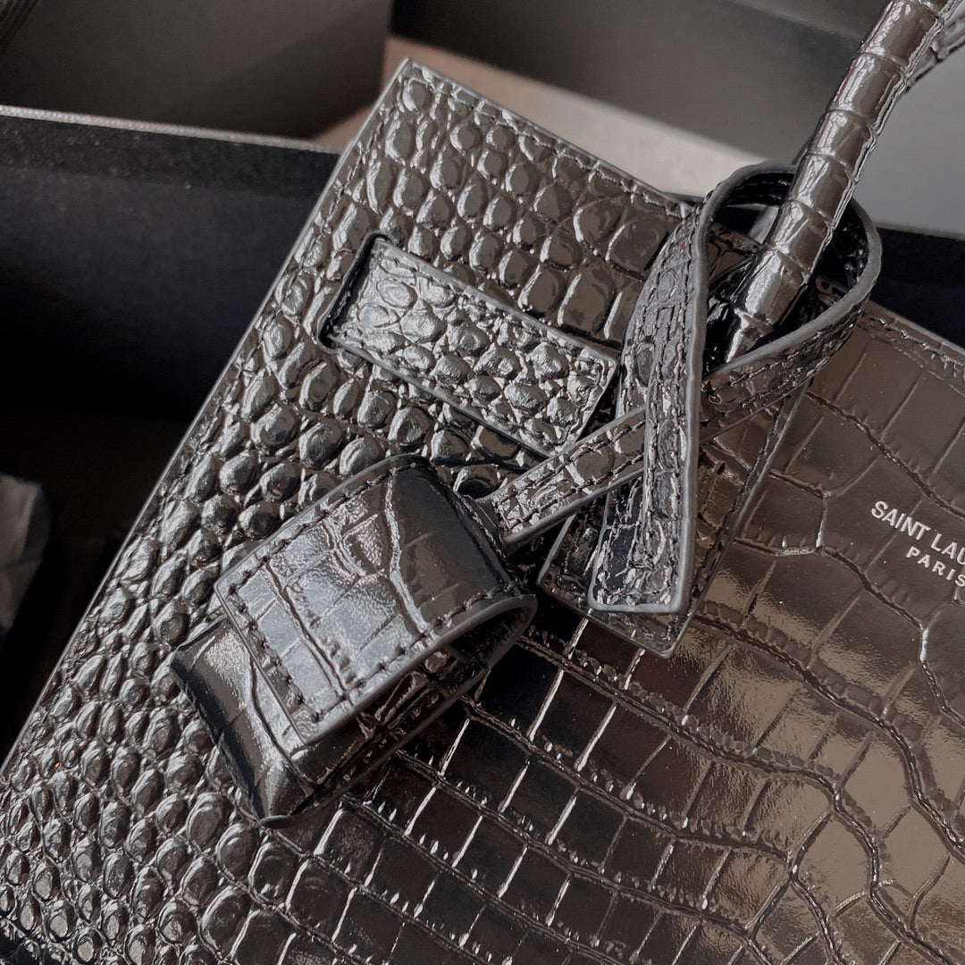 BOLSO NANO SAC DE JOUR YSL - Imagen 9