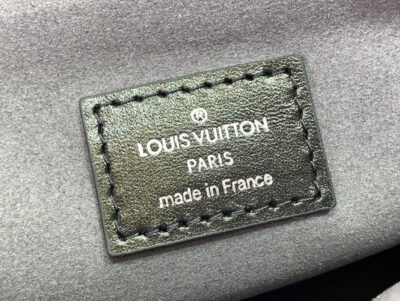 Bolso Coussin PM LOUIS VUITTON - Imagen 9