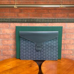 Pochette GOYARD