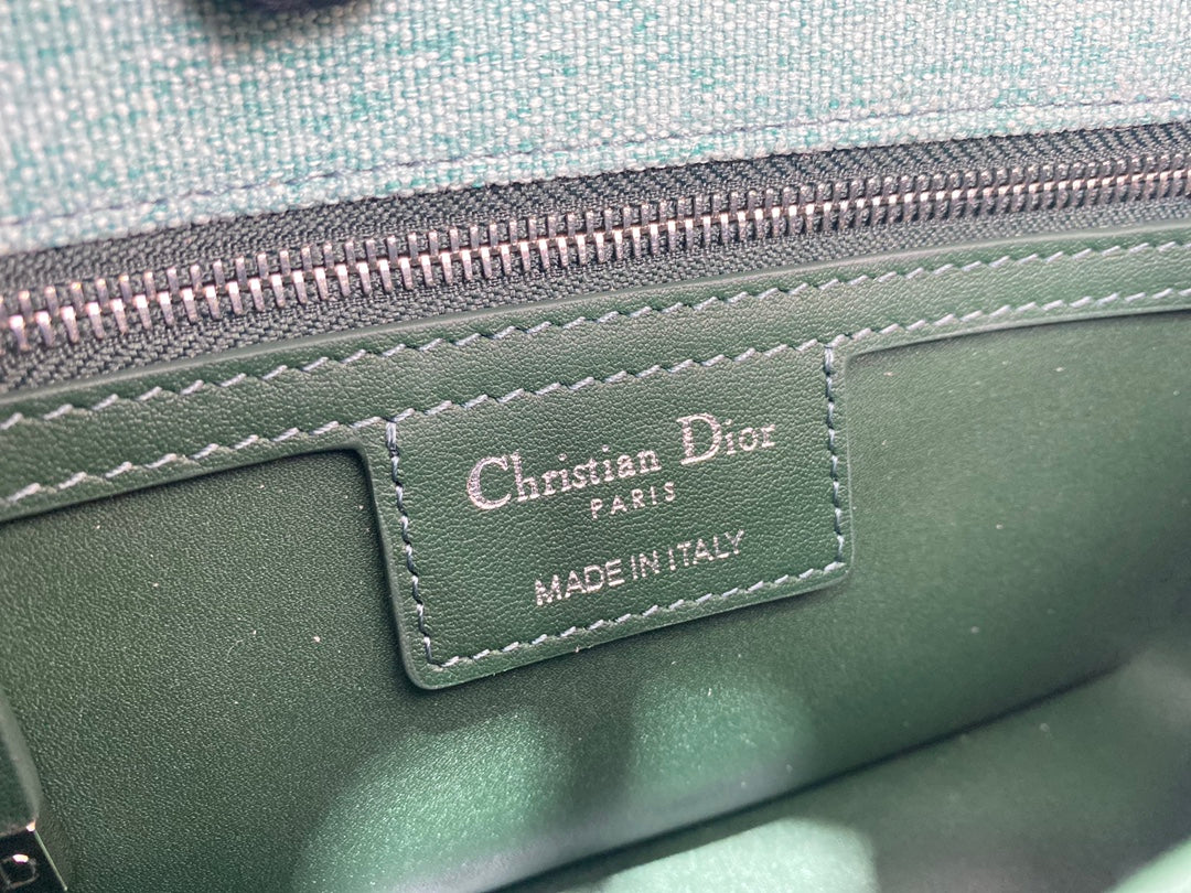 Bolso pequeño Dior Caro - Imagen 8