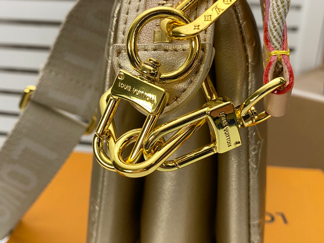 Bolso Coussin PM Louis Vuitton - Imagen 7