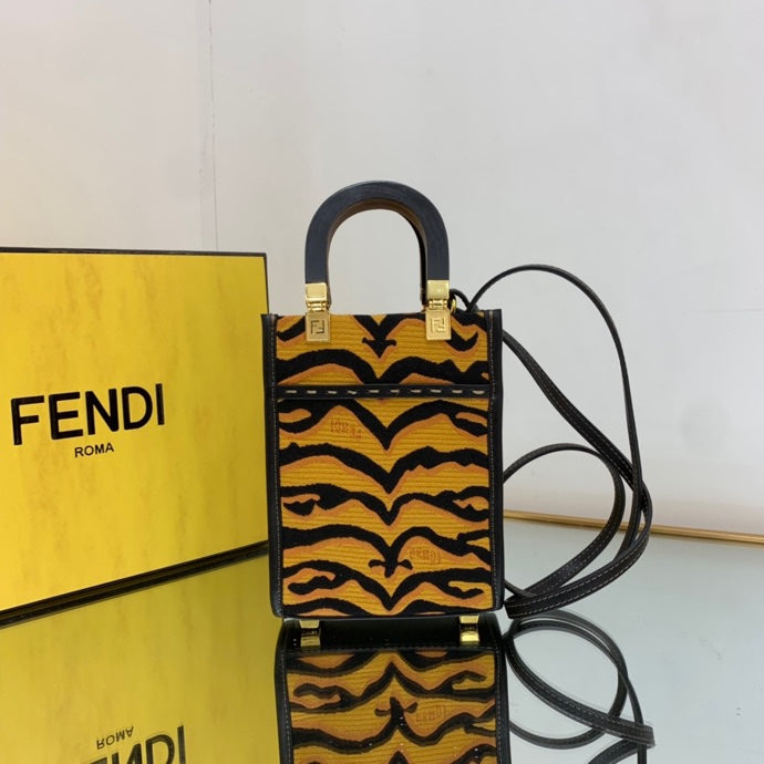Mini SunShine Shopper Fendi - Imagen 7