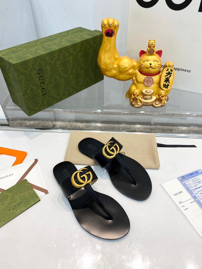 Chancla de Piel con Doble G Gucci - Imagen 2