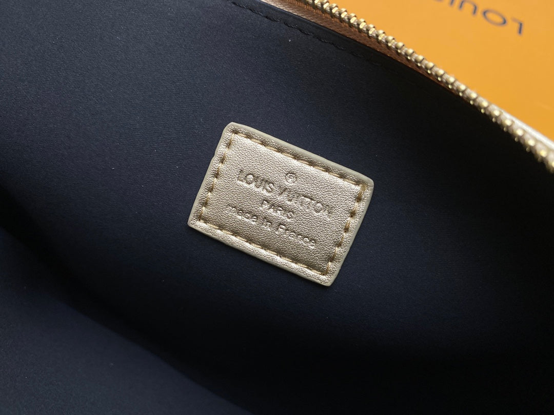 Bolso Coussin PM Louis Vuitton - Imagen 6