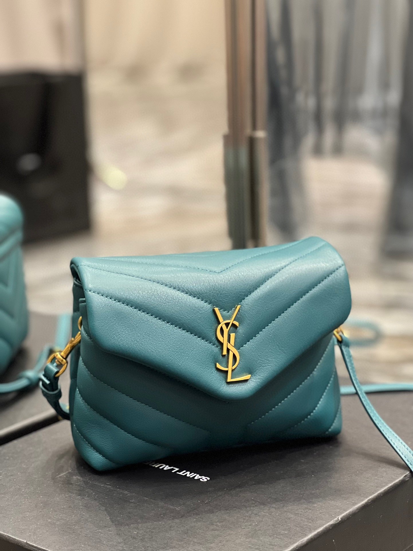 Bolso Loulou Toy YSL - Imagen 2