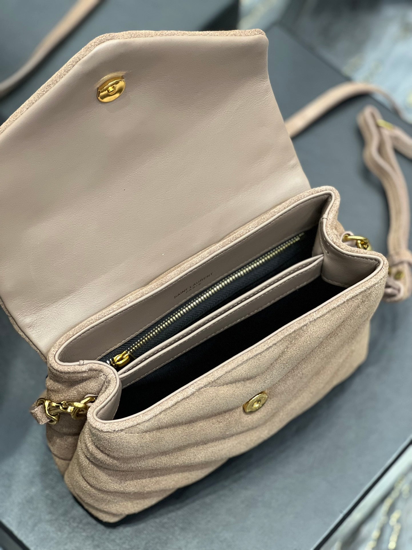 Bolso Loulou Toy YSL - Imagen 9