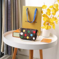 Bolso Pochette mini Louis Vuitton