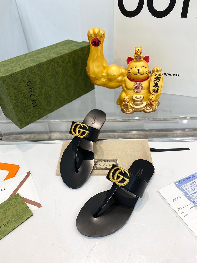 Chancla de Piel con Doble G Gucci - Imagen 3