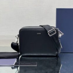 Pochette con bandolera DIOR