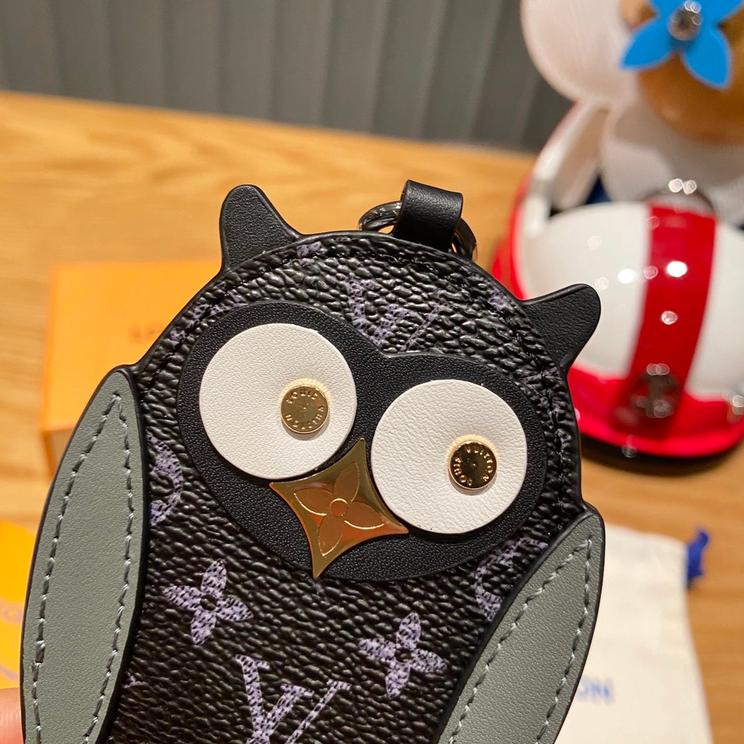 Colgante y llavero Owl Louis Vuitton - Imagen 3