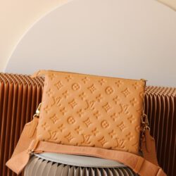 Bolso Coussin PM LOUIS VUITTON